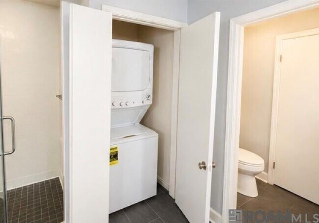 Building Photo - 9625 Siegen Ln