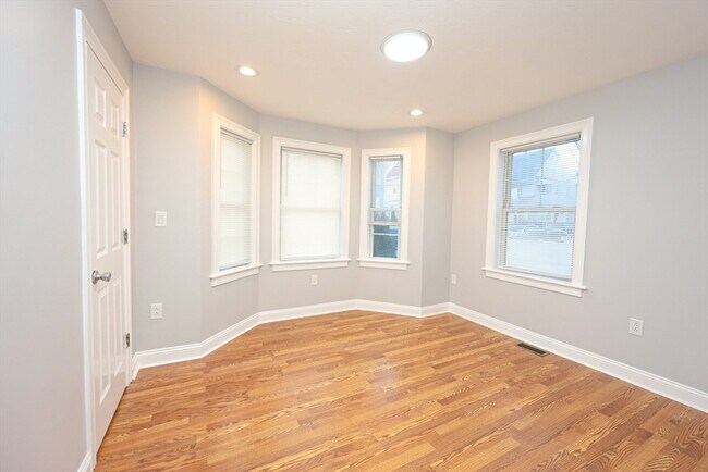 Building Photo - 35 Gleason St