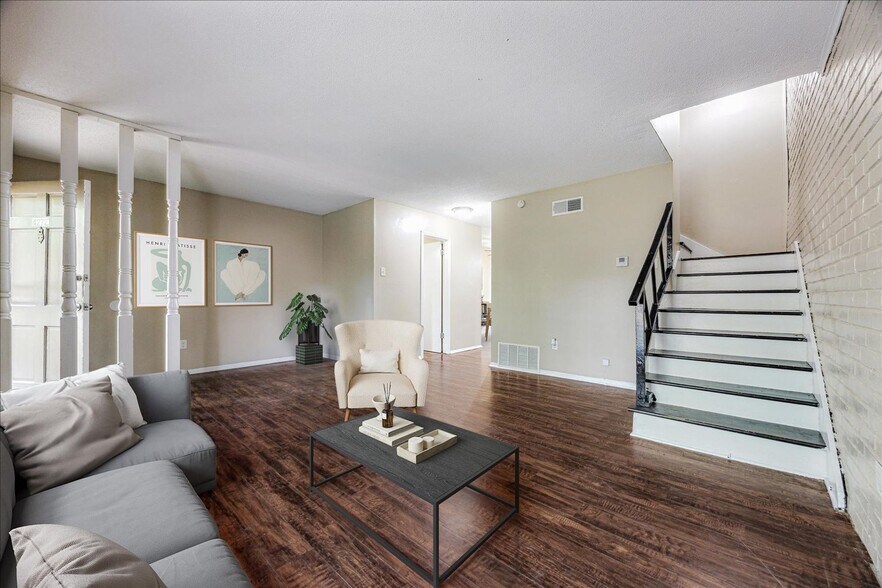 Primary Photo - Chambliss Village Townhomes