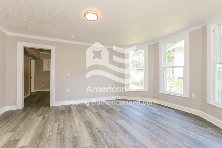 Building Photo - 2508 Marshall St