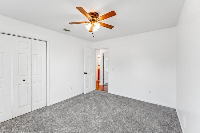 Building Photo - 6824 Forsythe Dr