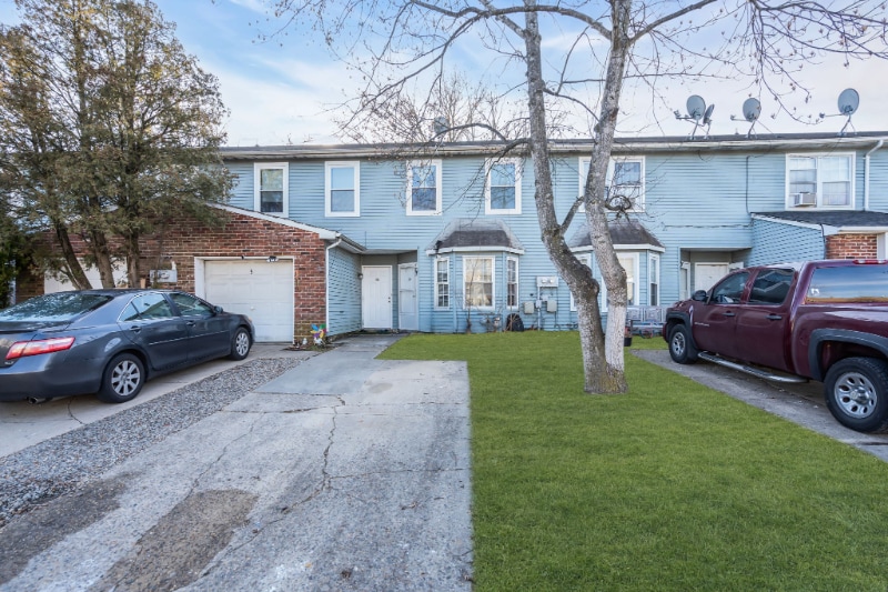 Building Photo - 5 Harrington Ln