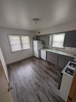 Building Photo - 7936 W Becher St