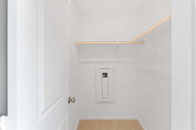 Building Photo - 9230 Coral Trout Wy