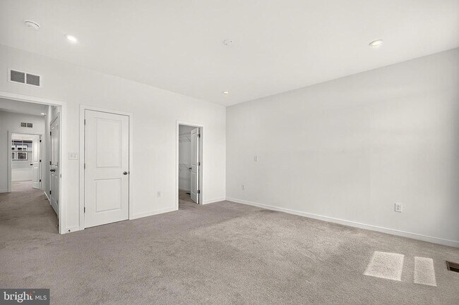 Building Photo - 20957 Bluebird Sq