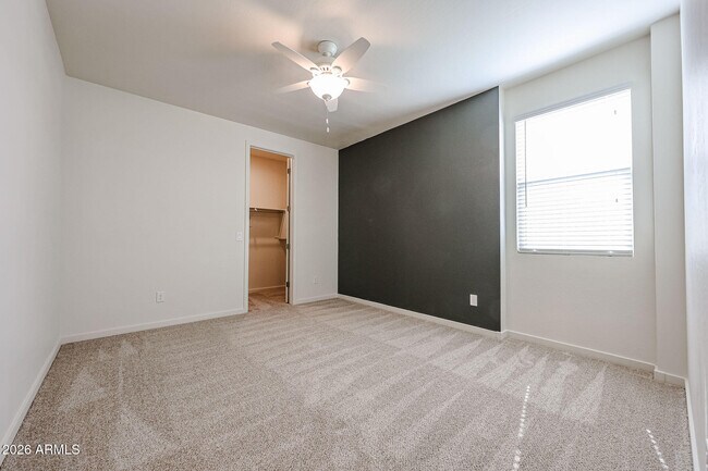 Building Photo - 14090 W Old Oak Ln
