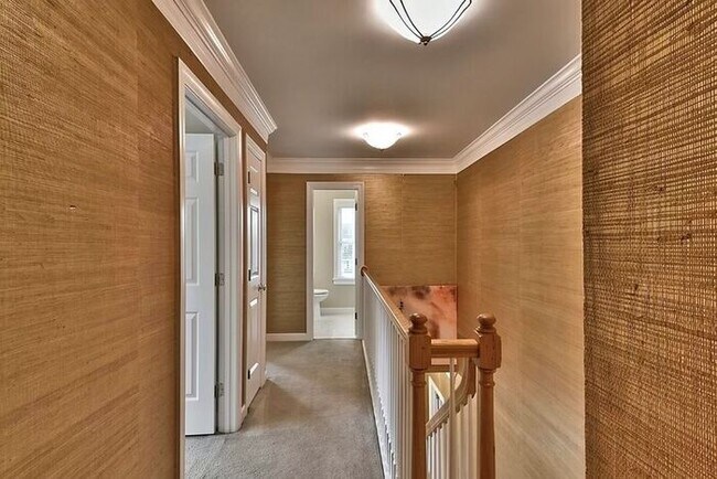 Building Photo - Wildewood in Northeast Columbia