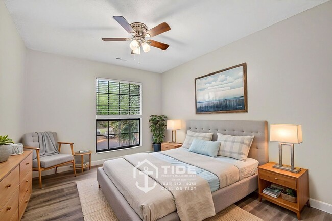 Building Photo - Live Close to It All – Convenient Mount Pleasant Home