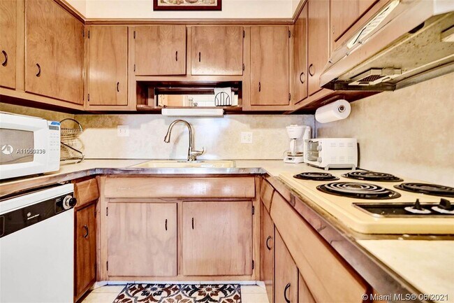 Building Photo - 600 Layne Blvd