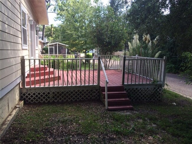 Building Photo - 316 4th St