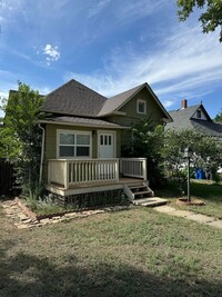 Building Photo - Cute 3 Bedroom in Old Town Fort Collins!