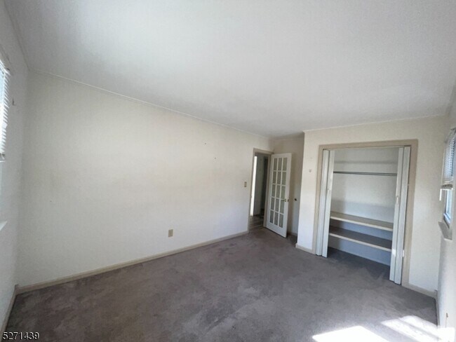 Building Photo - 331 Boxwood Ct
