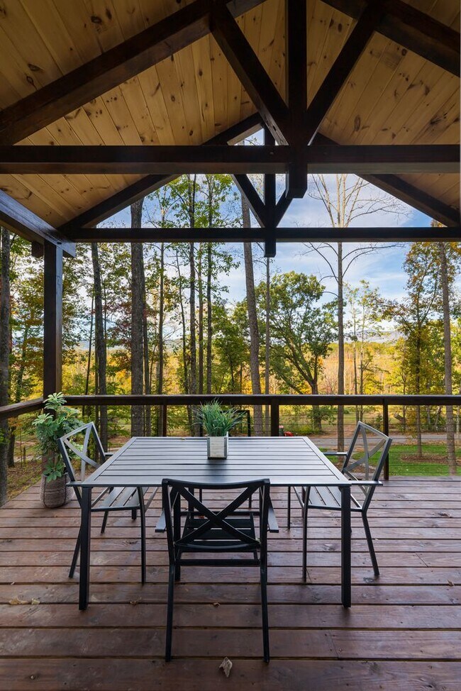 Building Photo - Large New Construction Rental - Old Fort