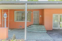 Building Photo - 13140 N Miami Ave