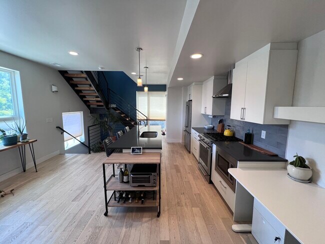 Building Photo - 3278 W Conejos Pl