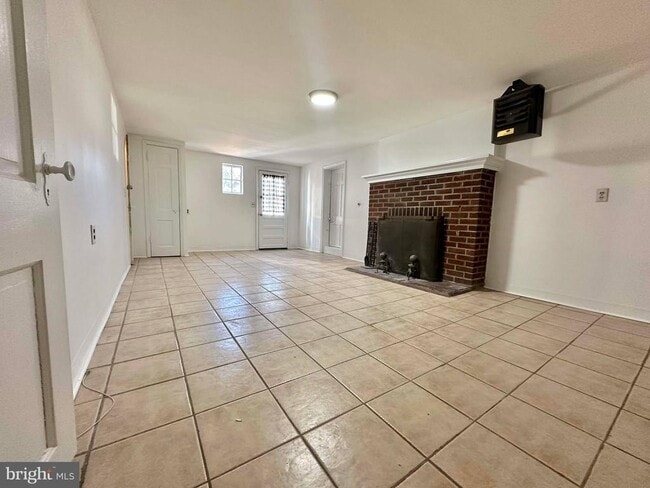 Building Photo - 1208 S Cleveland St