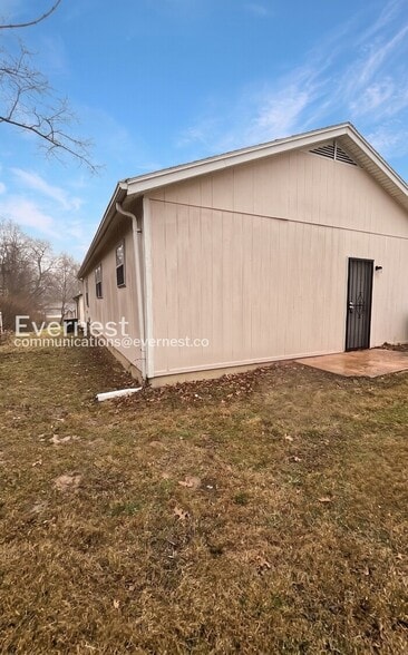 Building Photo - 11635 Hazeloak Dr