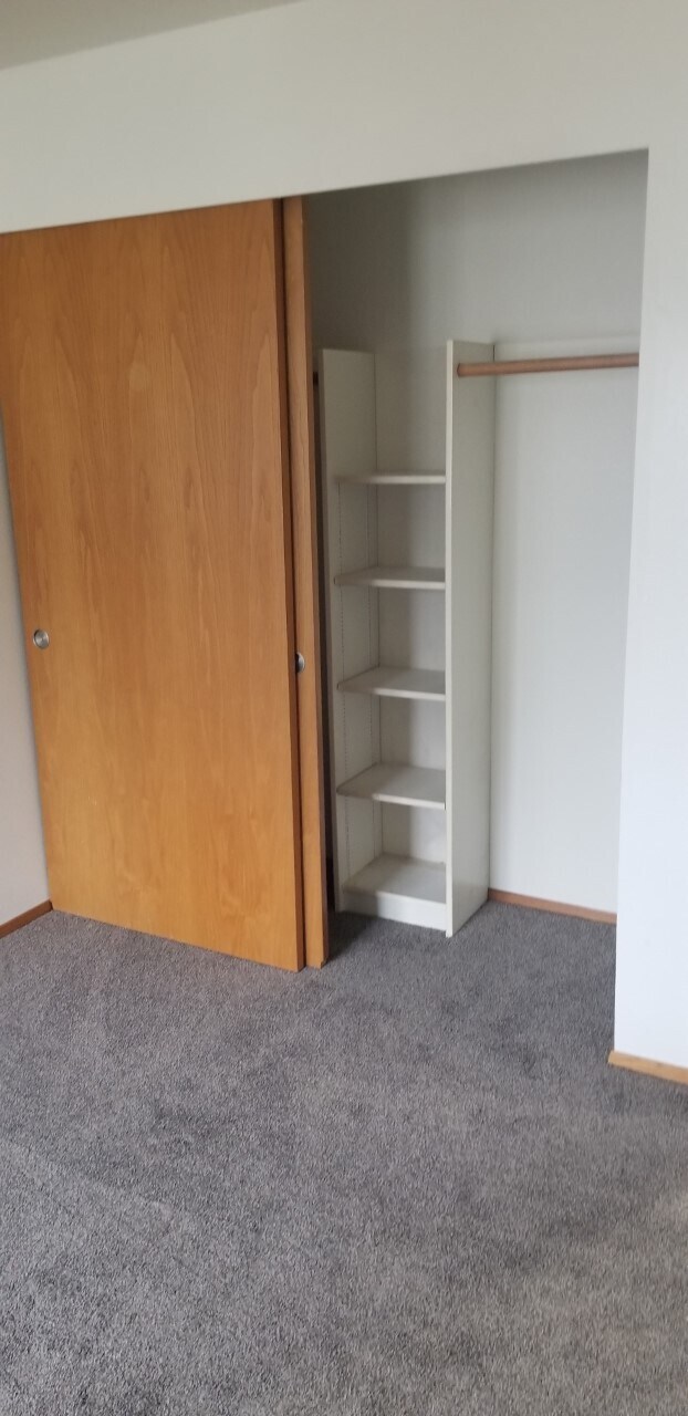 bedroom 4 - 10615 Hillsboro Dr NW