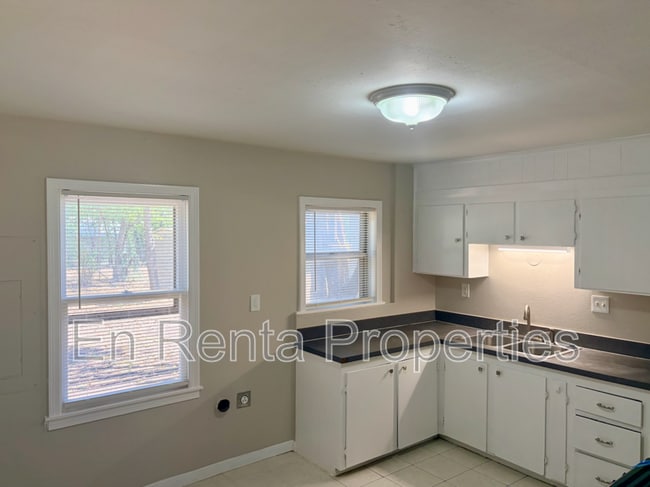 Building Photo - 1408 Cairn Cir