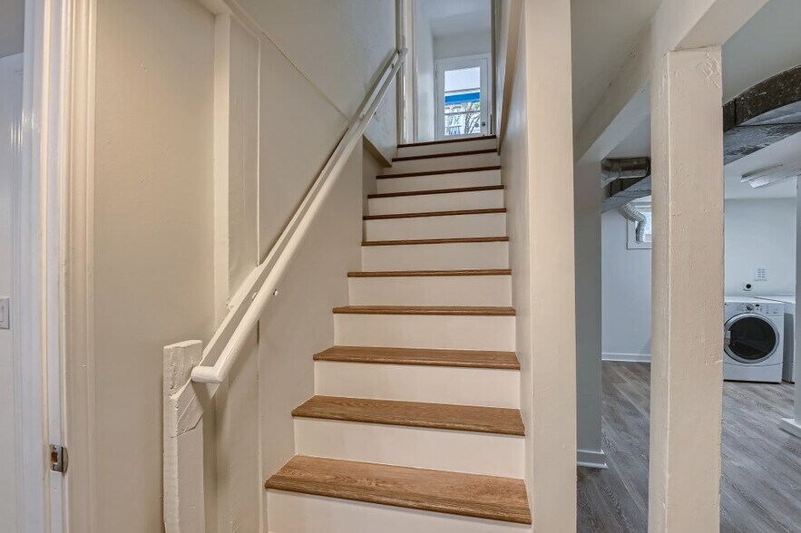 Stairs leading to main level - 451 NE Sumner St