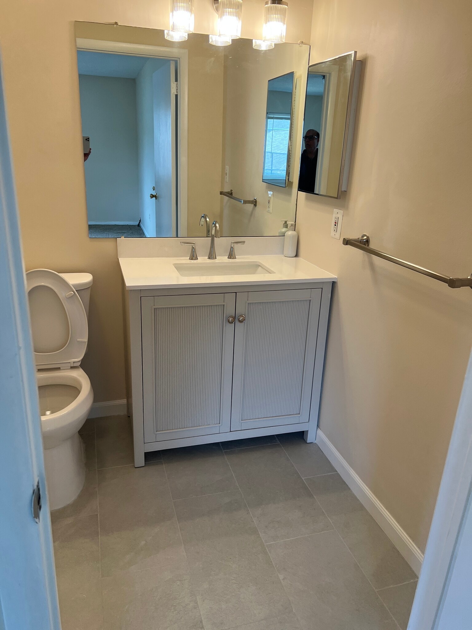 Master Bath Room - 8308 Tamarron Dr