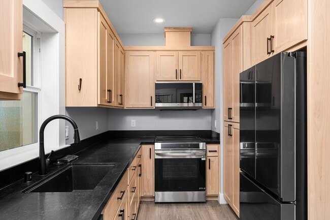Building Photo - Luxury New Build | Walk to Downtown | Granite, Cherry Wood & High-End Finishes | Whole Home Water...
