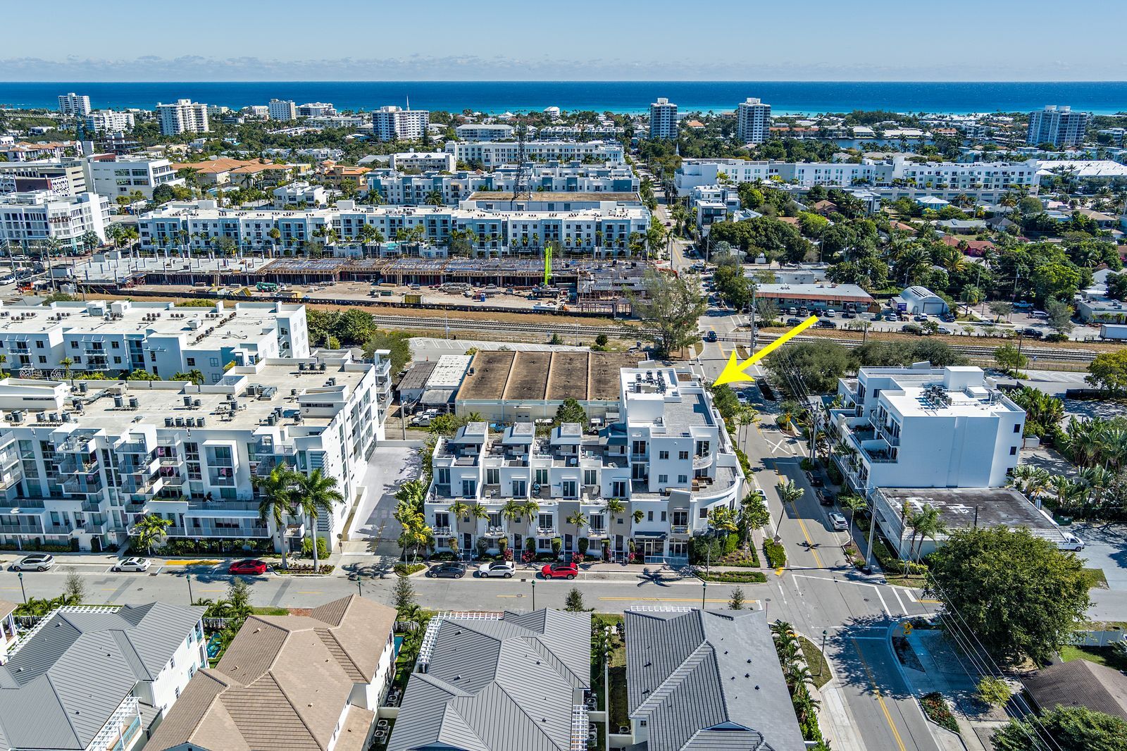 Building Photo - 111 SE 2nd St