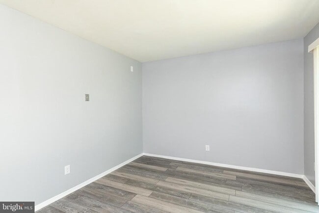 Building Photo - 37 Cardor Ct