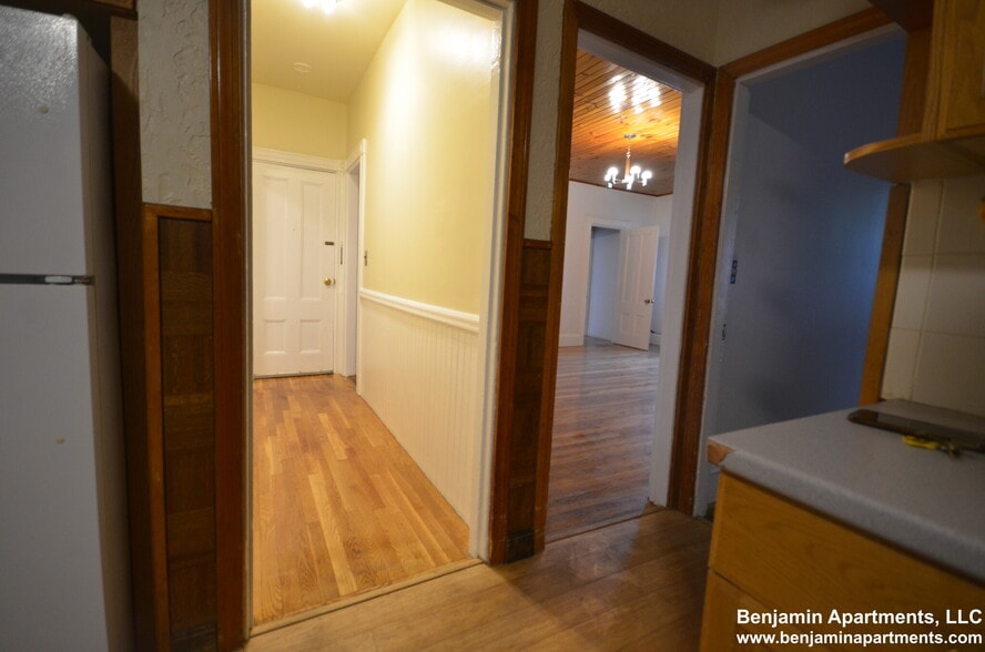 Hallway / Entryway - 234 Cypress St