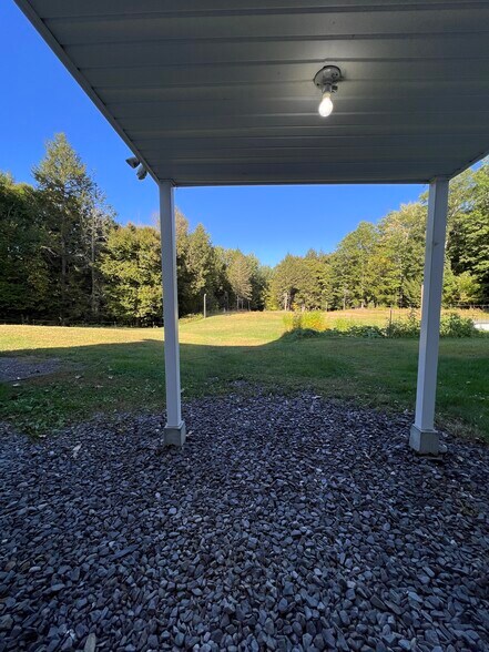 Building Photo - 555 Fort Hill Rd