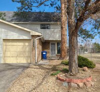 Building Photo - 3-Bedroom, 1.5-Bathroom Home in a Convenie...