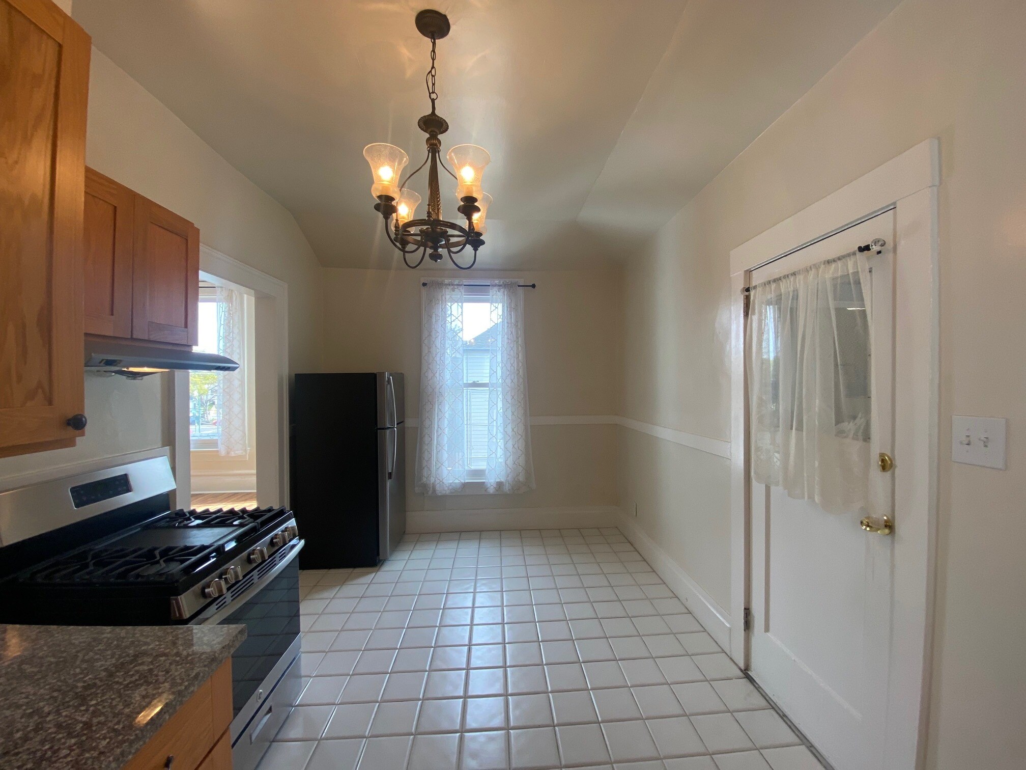 Building Photo - 1626 Santa Clara Ave