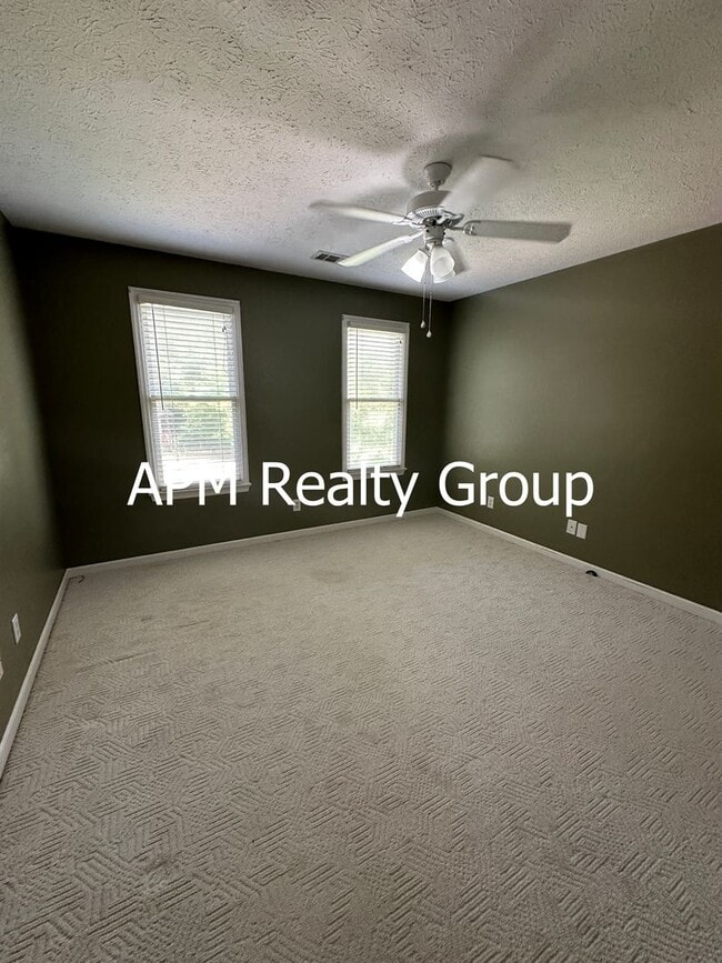 Building Photo - 109 Rolling Creek Cir