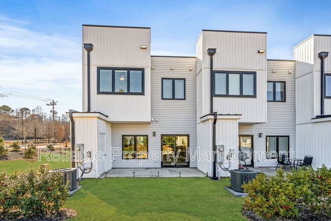 Building Photo - 41 N Laird Dr