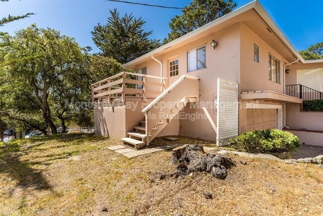 Building Photo - 1 El Caminito