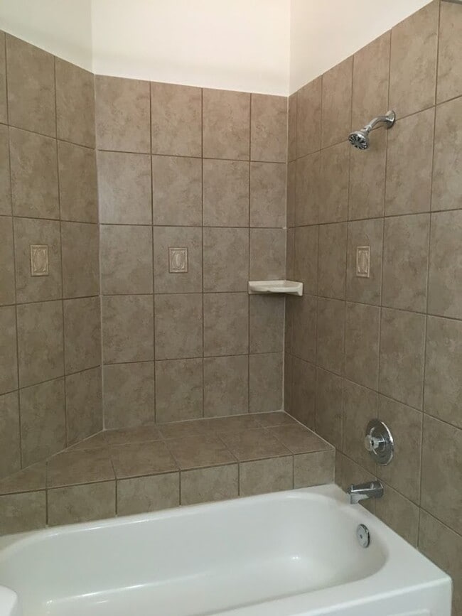 Building Photo - Chevelon