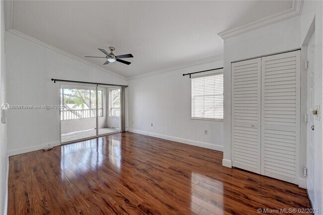 Building Photo - 2850 N Oakland Forest Dr