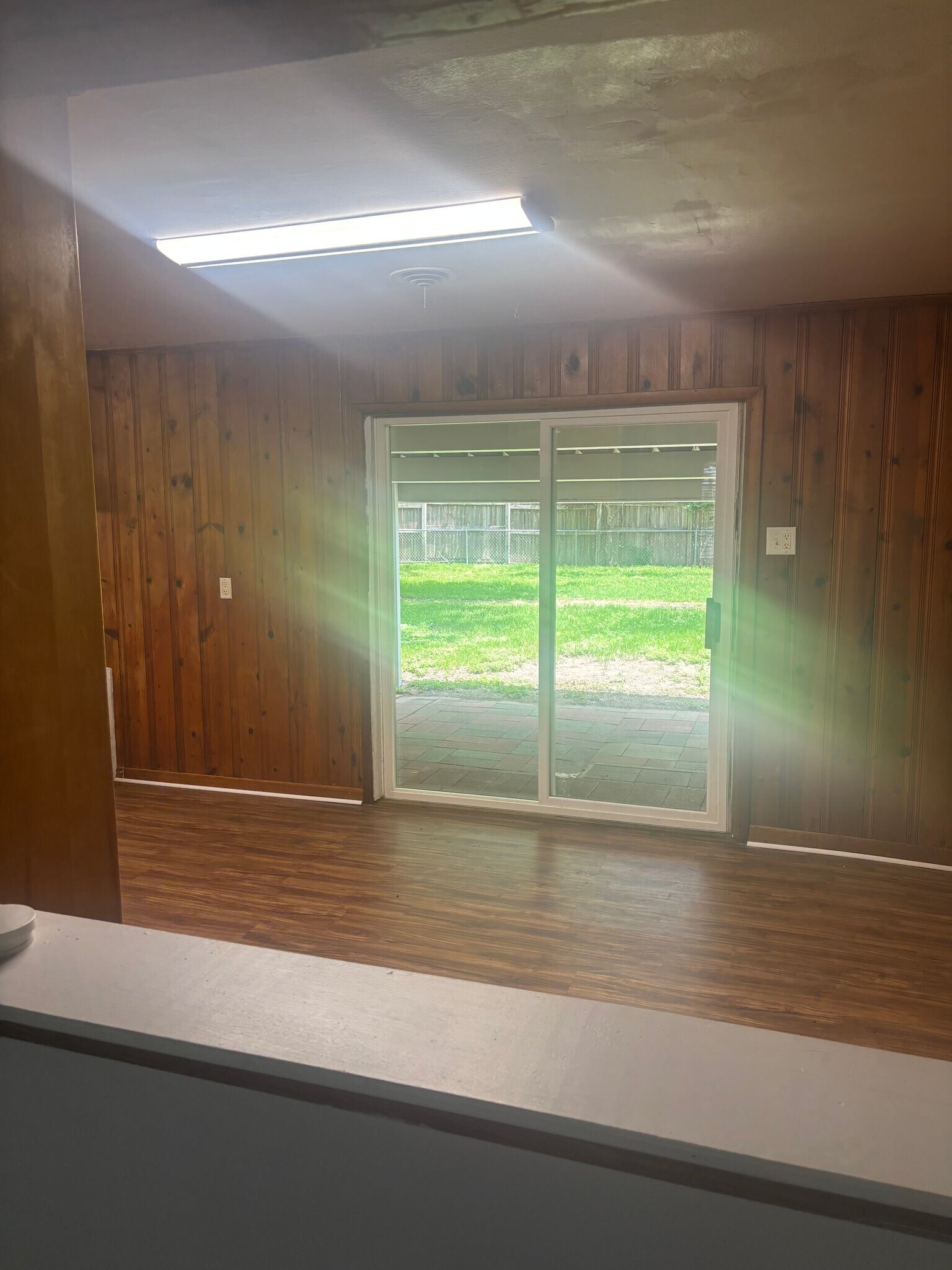 Building Photo - 605 N Joyce St