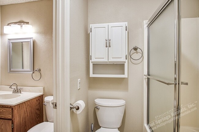 Building Photo - West Gate Area | LaCoruna Courts| Townhome | Unfurnished