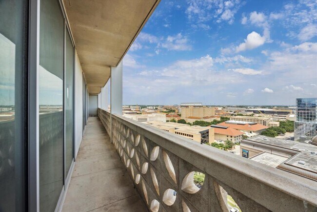 Building Photo - 1801 Lavaca St