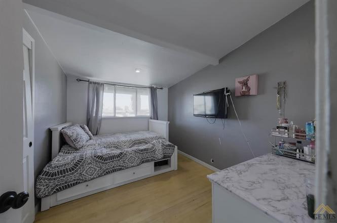 Building Photo - 132 Morrison St