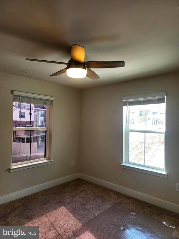 Building Photo - 11532 Kirkleigh Dr