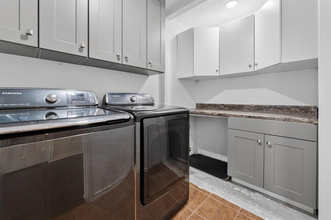 Building Photo - 150 Breccia Cove