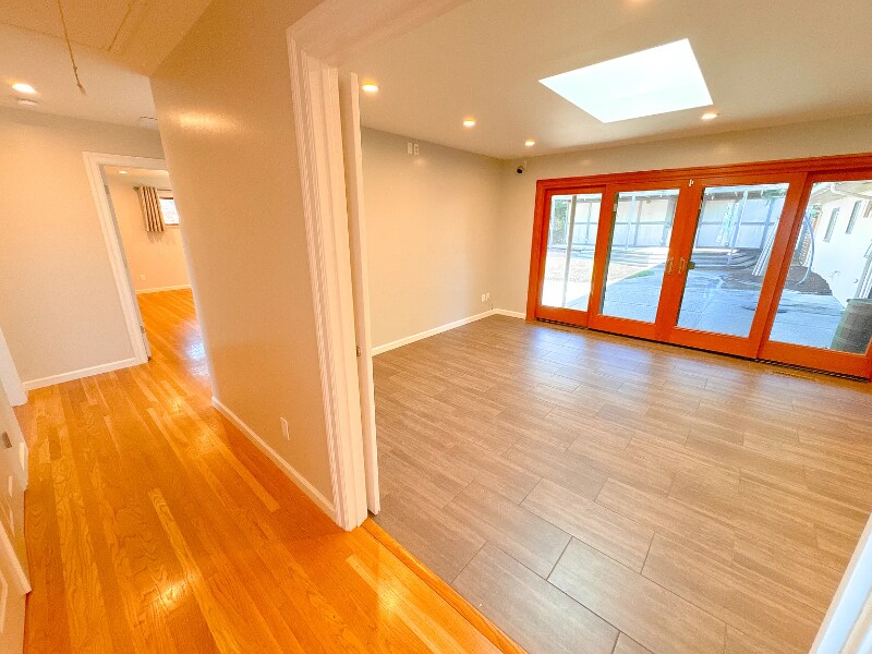 Building Photo - 15 Lupine Way