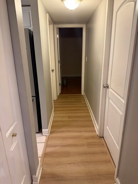 Building Photo - 1908 Kenilworth Cir