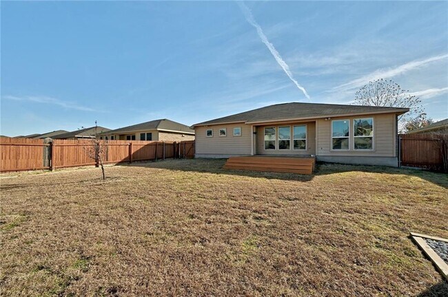 Building Photo - 119 Legends of Hutto Tr