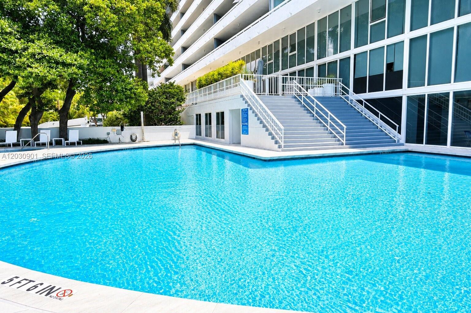 Building Photo - 1627 Brickell Ave