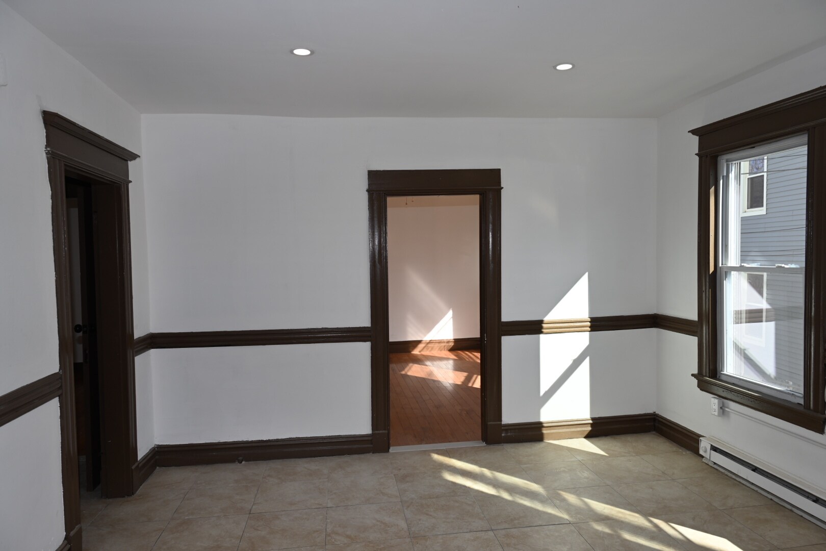 Building Photo - 203 Cooke St