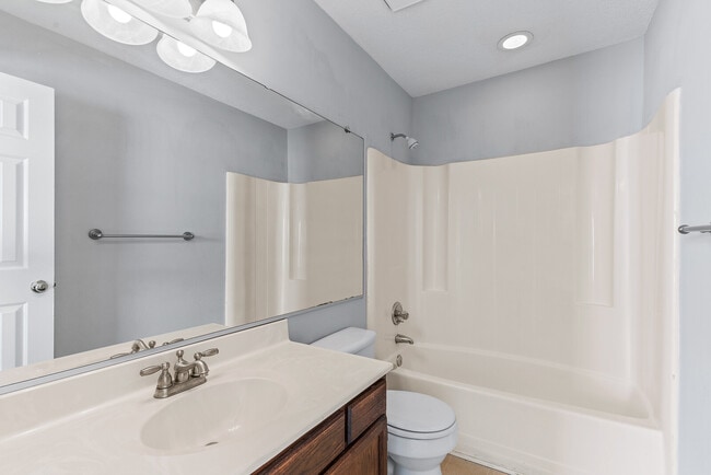 Building Photo - 55 Treasure Key