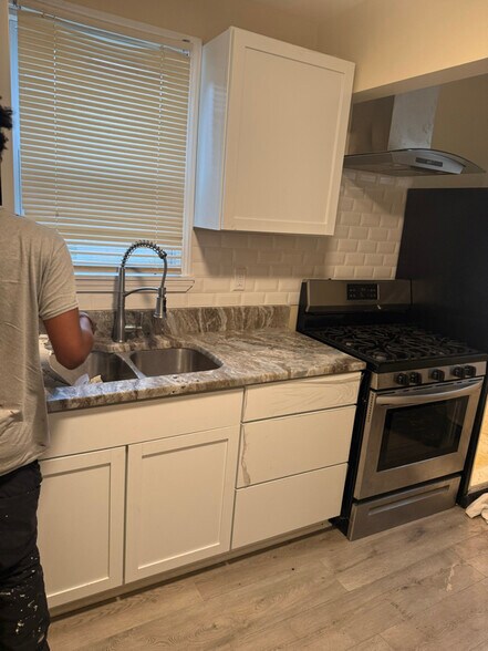 Building Photo - 18675 Beland St